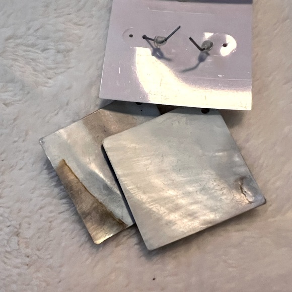 Natural Abalone Shell Earrings - Picture 4 of 4